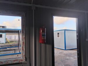Успешно завершен заказ на производство бытовок для курения