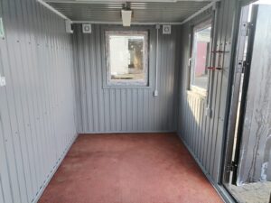 Успешно завершен заказ на производство бытовок для курения
